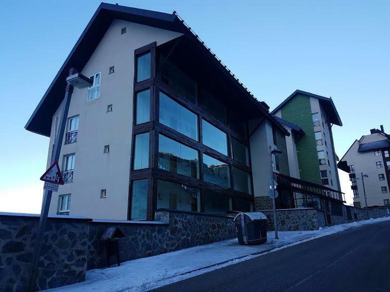 Apartamento Edificio Serraneu. Sierra Nevada. Granada Exterior foto